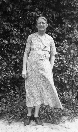 1935 LENA GRAY 02