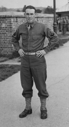 1943 04 EDDIE